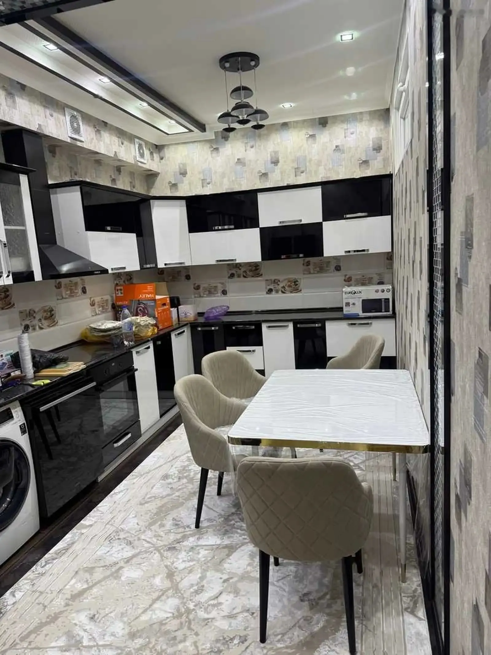 3-комн. квартира, 8 этаж, 115м², Садбарг, доми вайкики