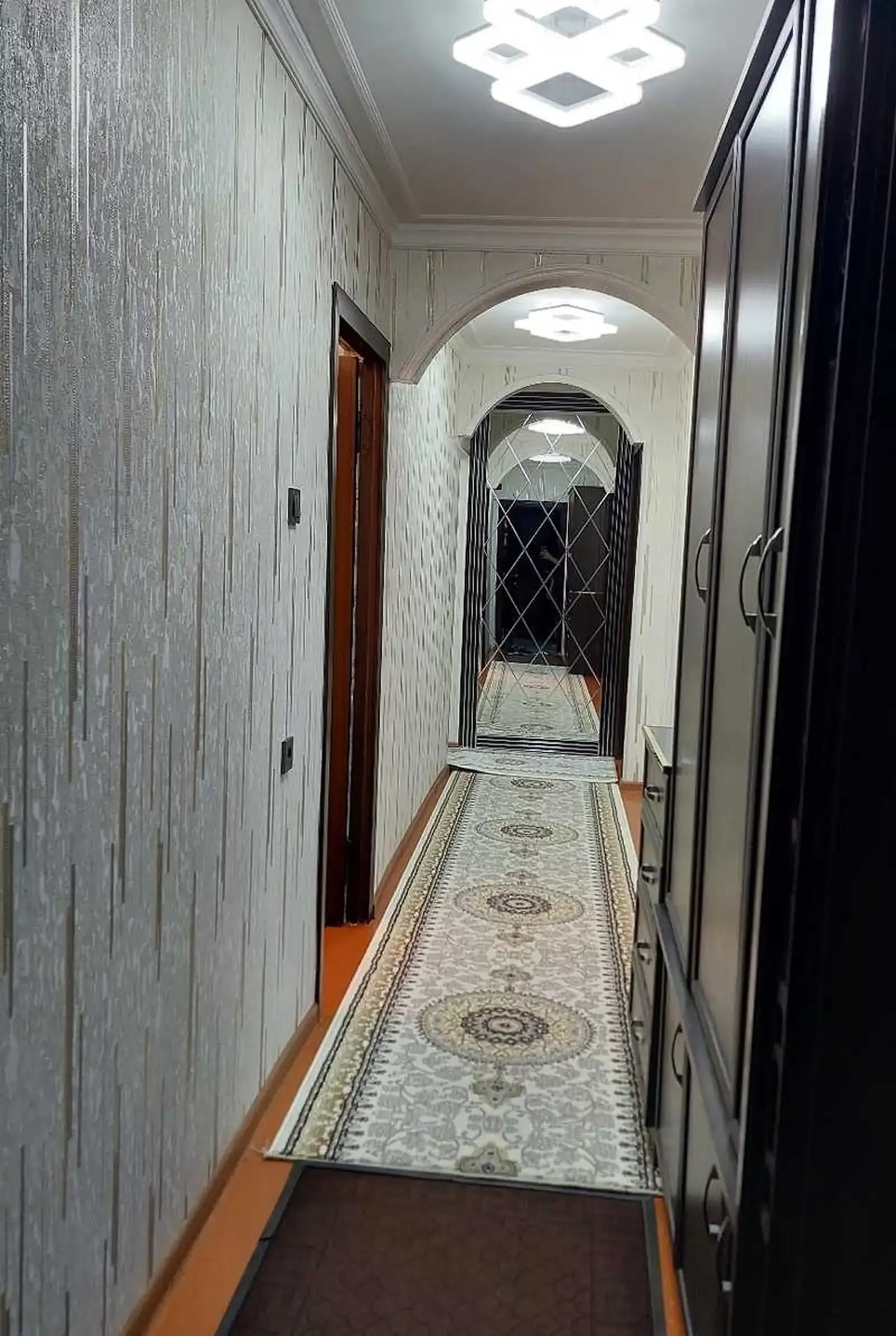 5-комн. квартира, 2 этаж, 100м², Зарафшон
