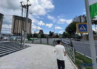 2-комн. квартира, 10 этаж, 100 м², И. Сомони