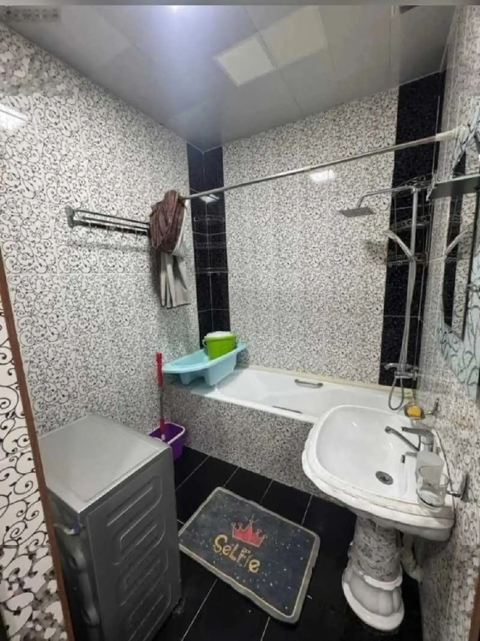 2-комн. квартира, 10 этаж, 60м², Голубой Экран
