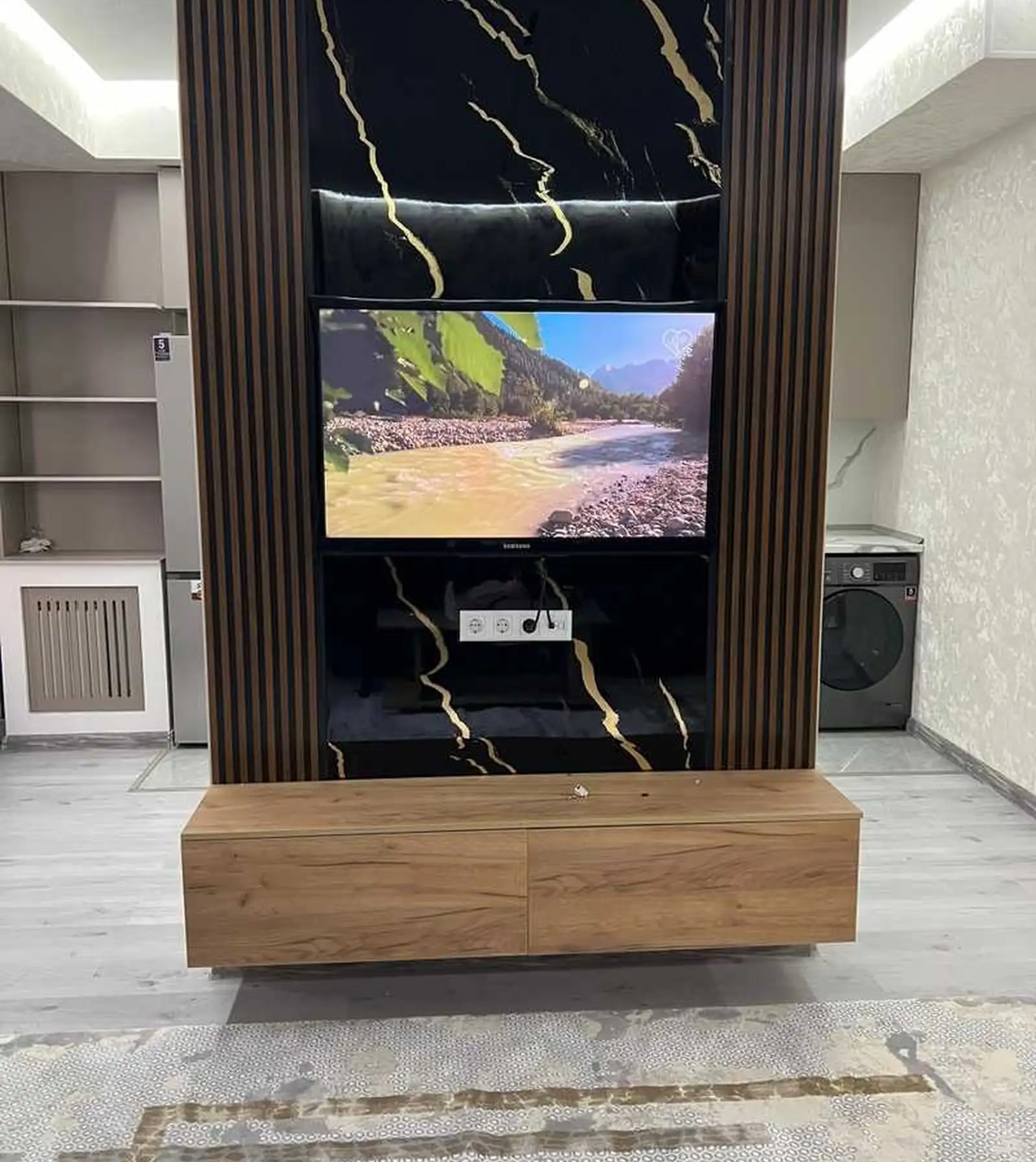 2-комн. квартира, 5 этаж, 55м², ОВИР, Гранд Отель