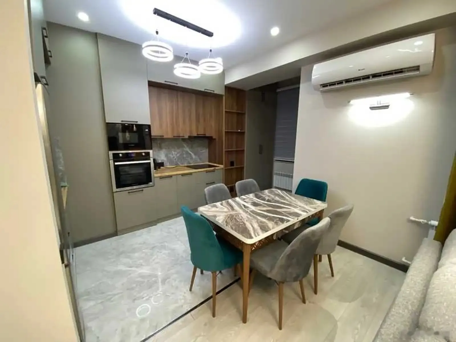 3-комн. квартира, 16 этаж, 80м², Бустон Сити