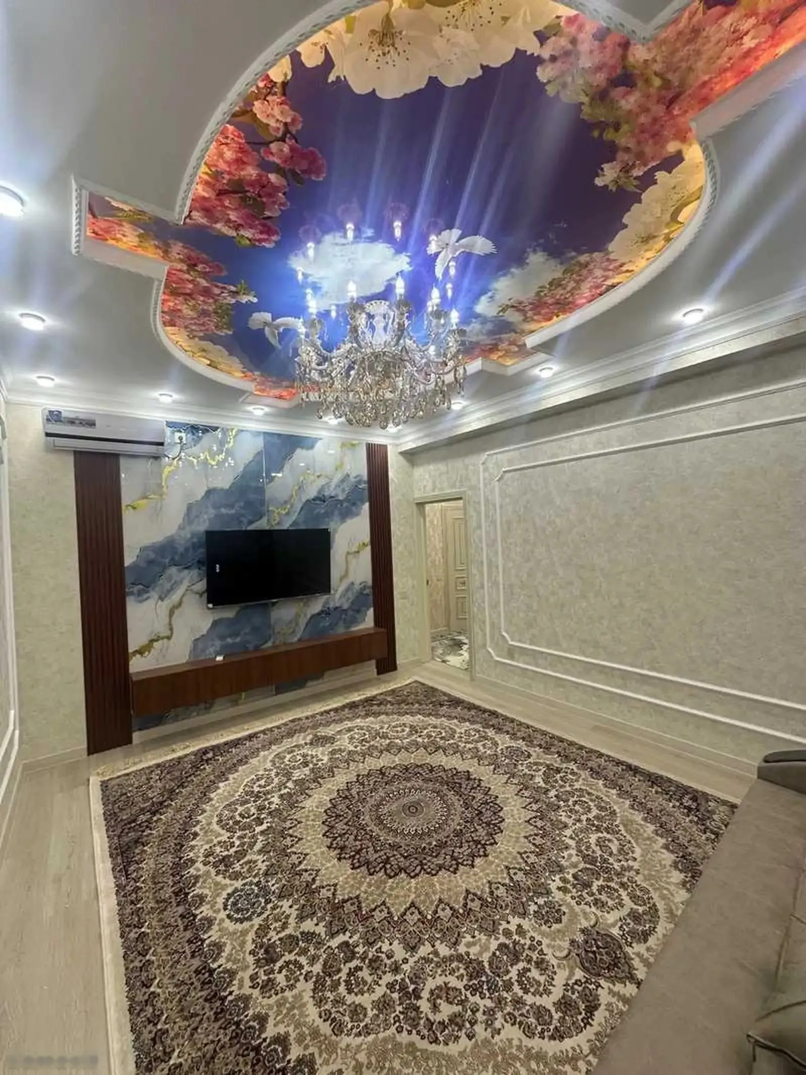 3-комн. квартира, 6 этаж, 100м², голубой экран