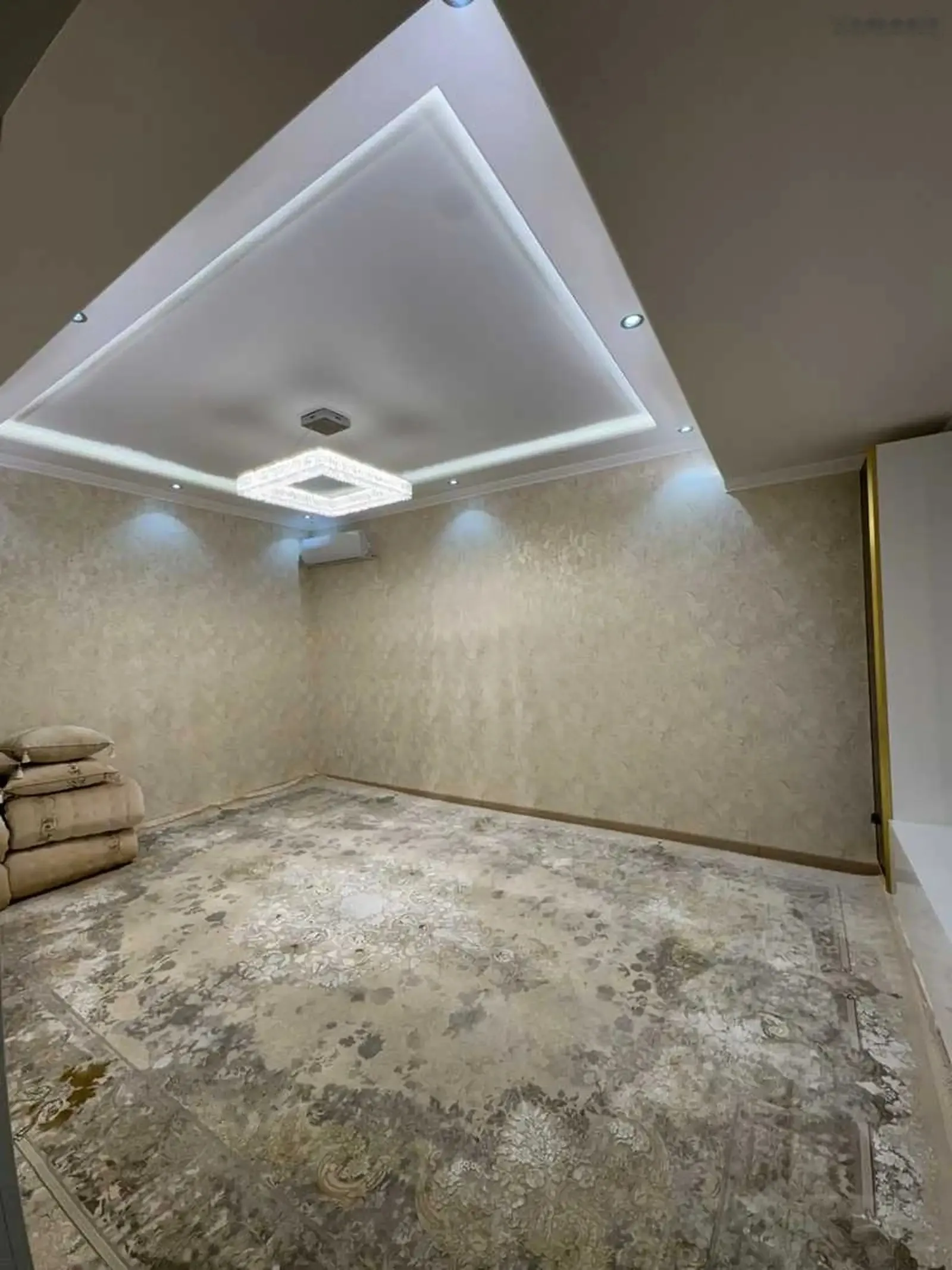 3-комн. квартира, 4 этаж, 90м², Сино