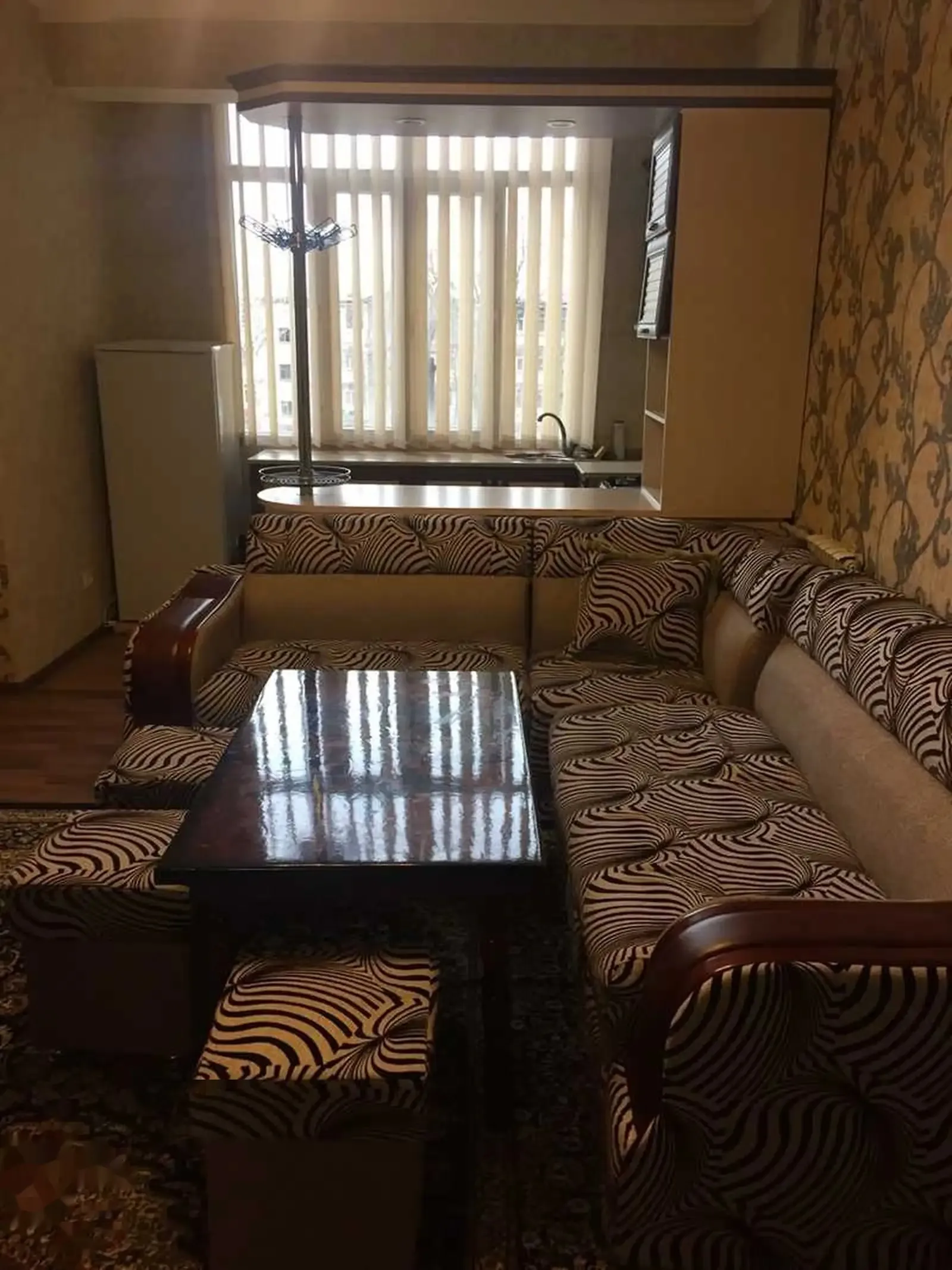 2-комн. квартира, 3 этаж, 58м², Профсоюз