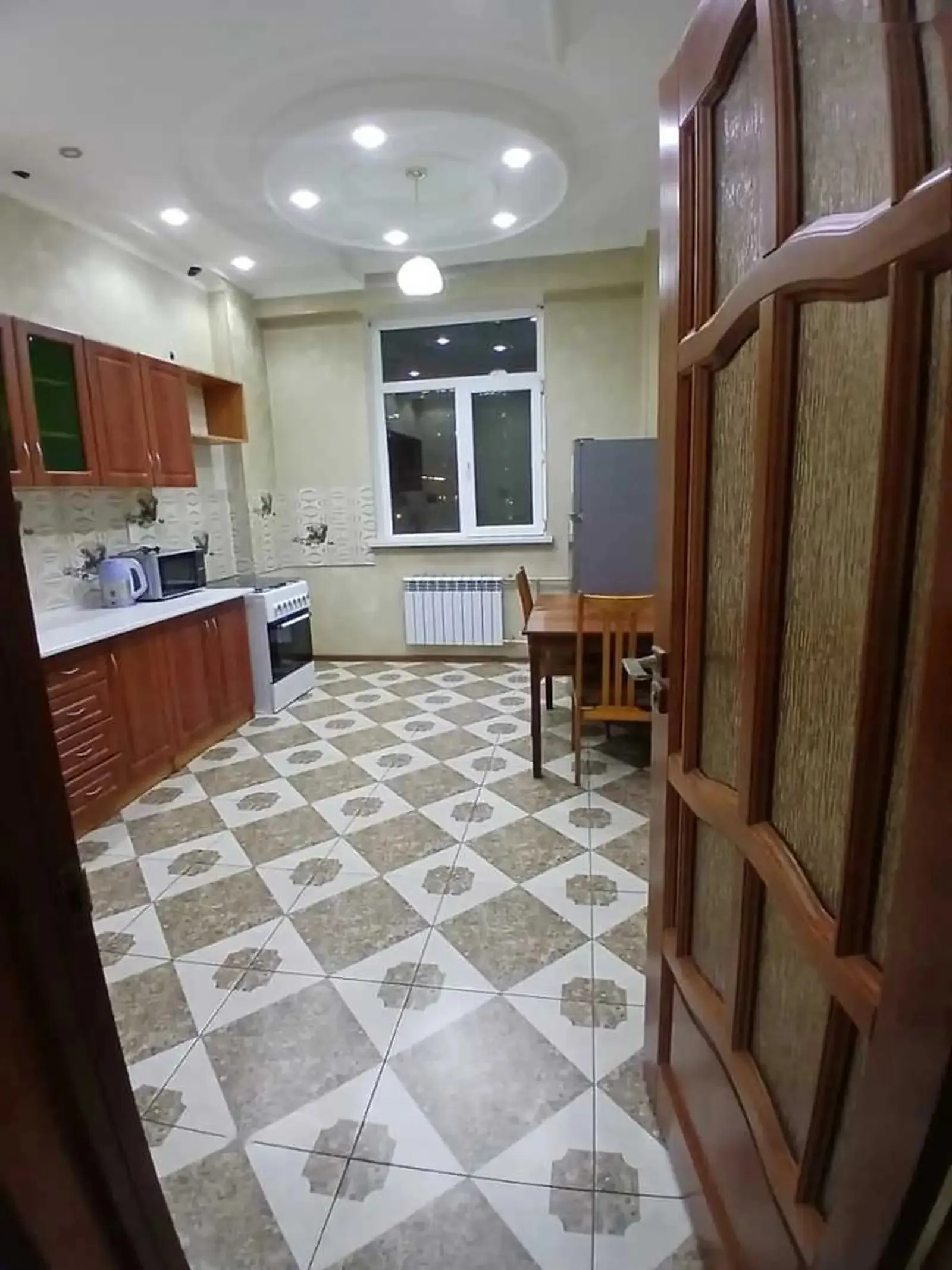 2-комн. квартира, 4 этаж, 86м², И.Сомони (Алфемо )
