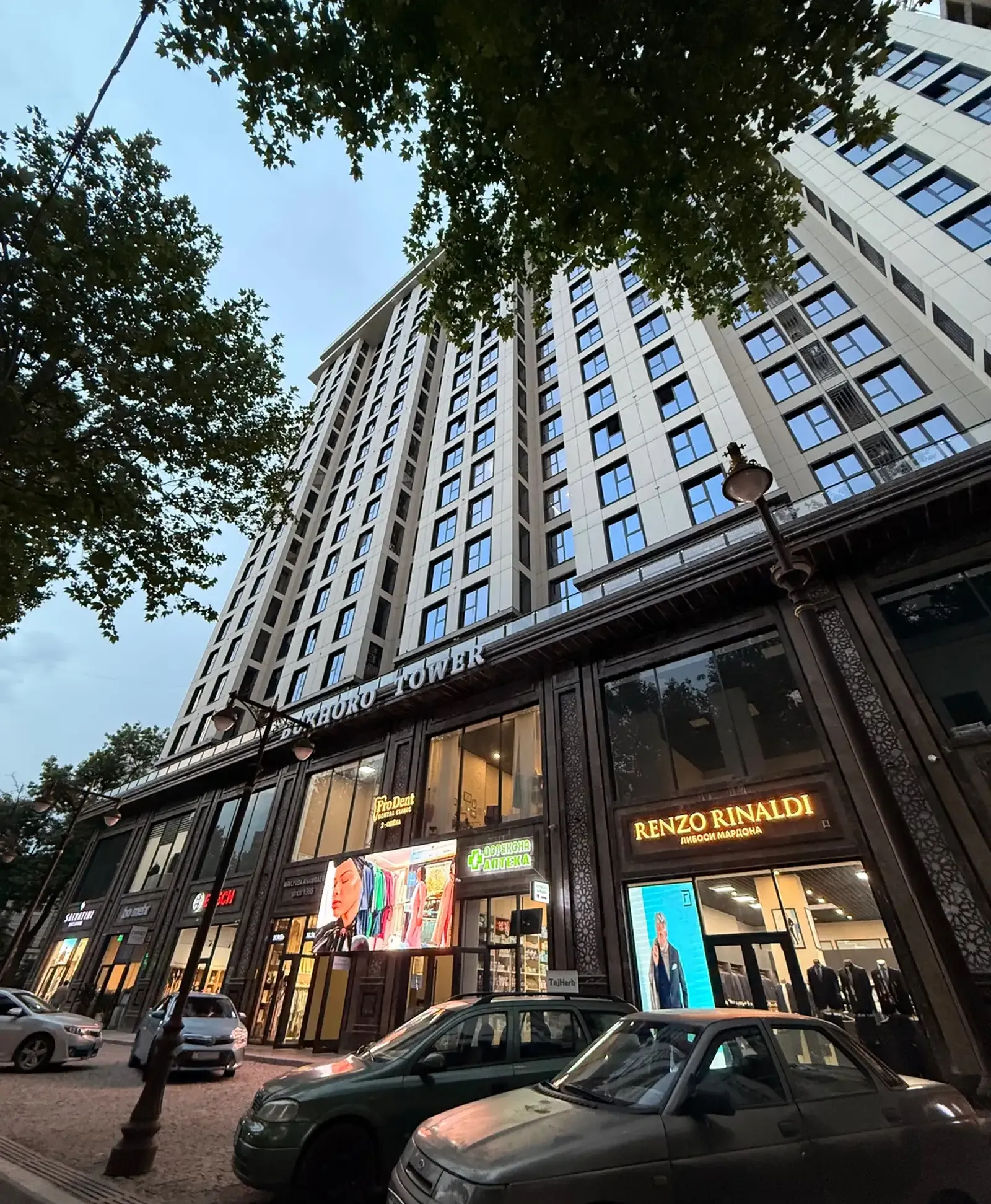 3-к квартира, 1 этаж, 195 м² м², Бывшая Сафина, Поликлиника 1