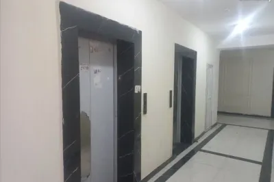 2-комн. квартира, 3 этаж, 80 м², Профсоюз