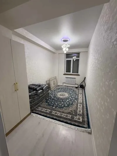 3-комн. квартира, 4 этаж, 100м², 102 мкр