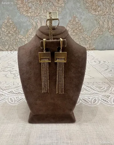 Комплект из золота
