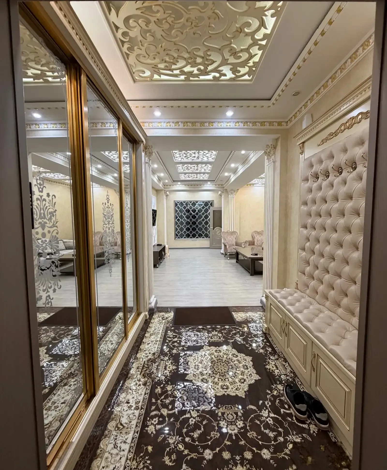 4-комн. квартира, 11 этаж, 200м², Опера Балет/Дом печать