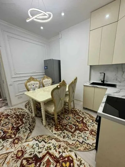 2-комн. квартира, 16 этаж, 81м², 112мкр