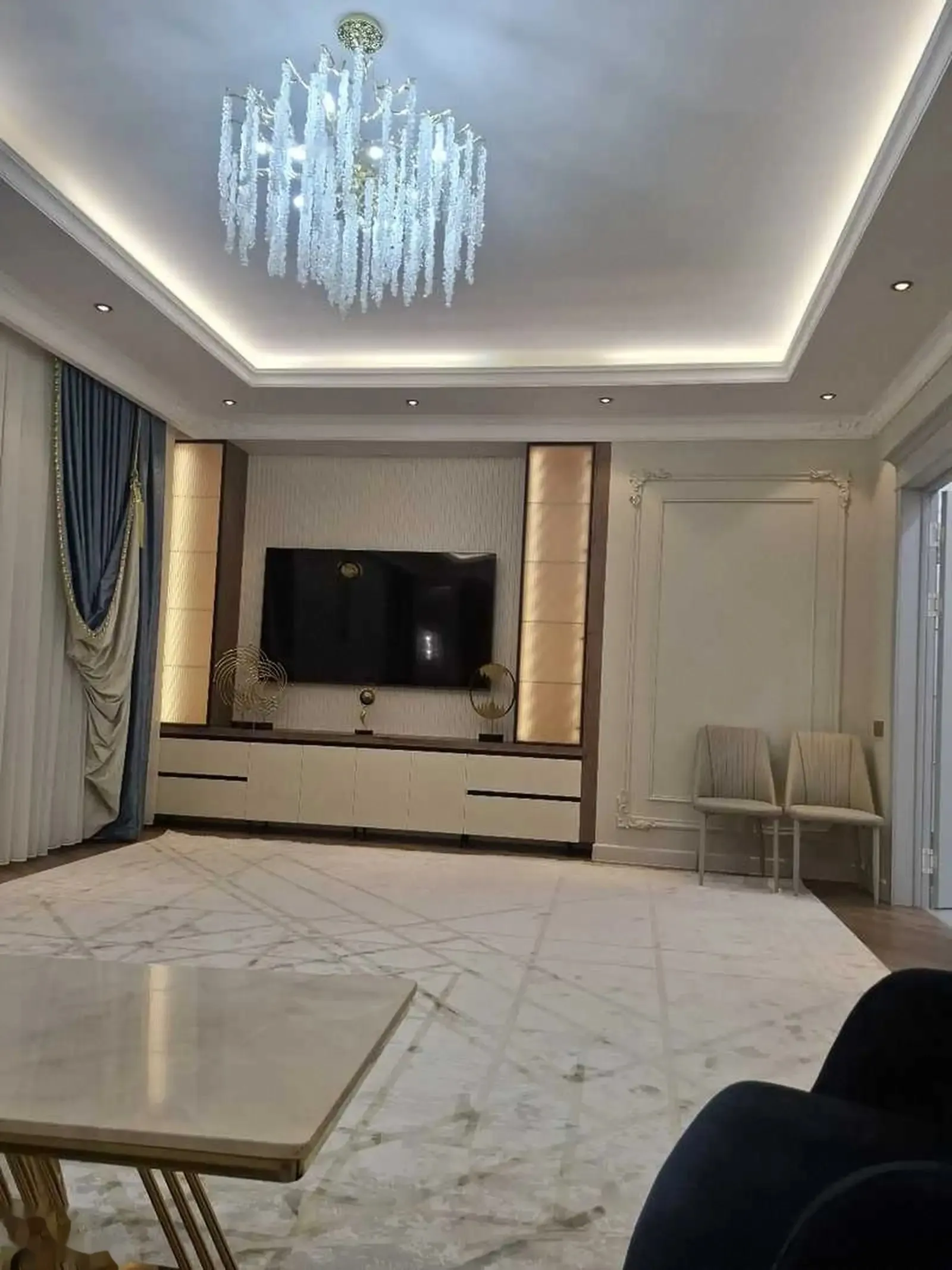 2-комн. квартира, 2 этаж, 80м², И.Сомони (Овир )