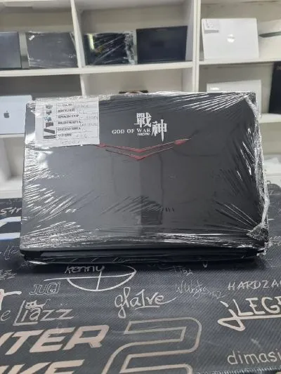 Ноутбук Hase i7-7700h gtx1050ti ram 16gb ssd 256gb