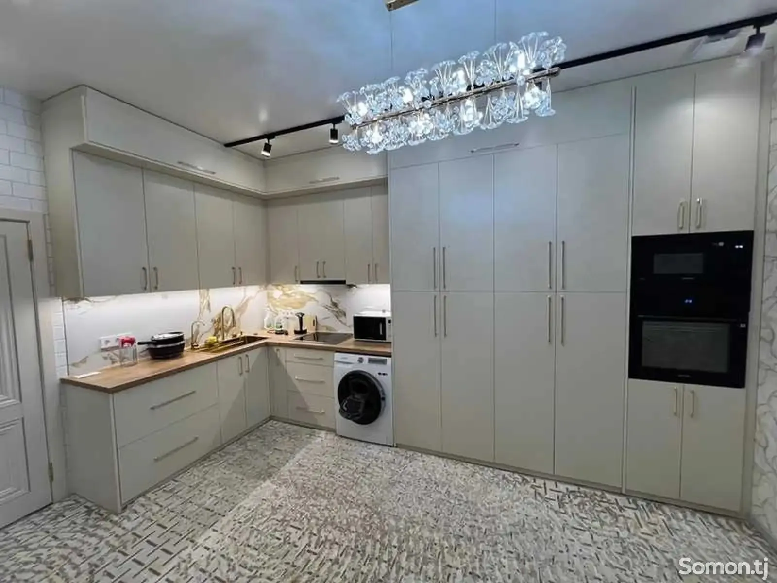 2-комн. квартира, 8 этаж, 63м², Бустон Сити