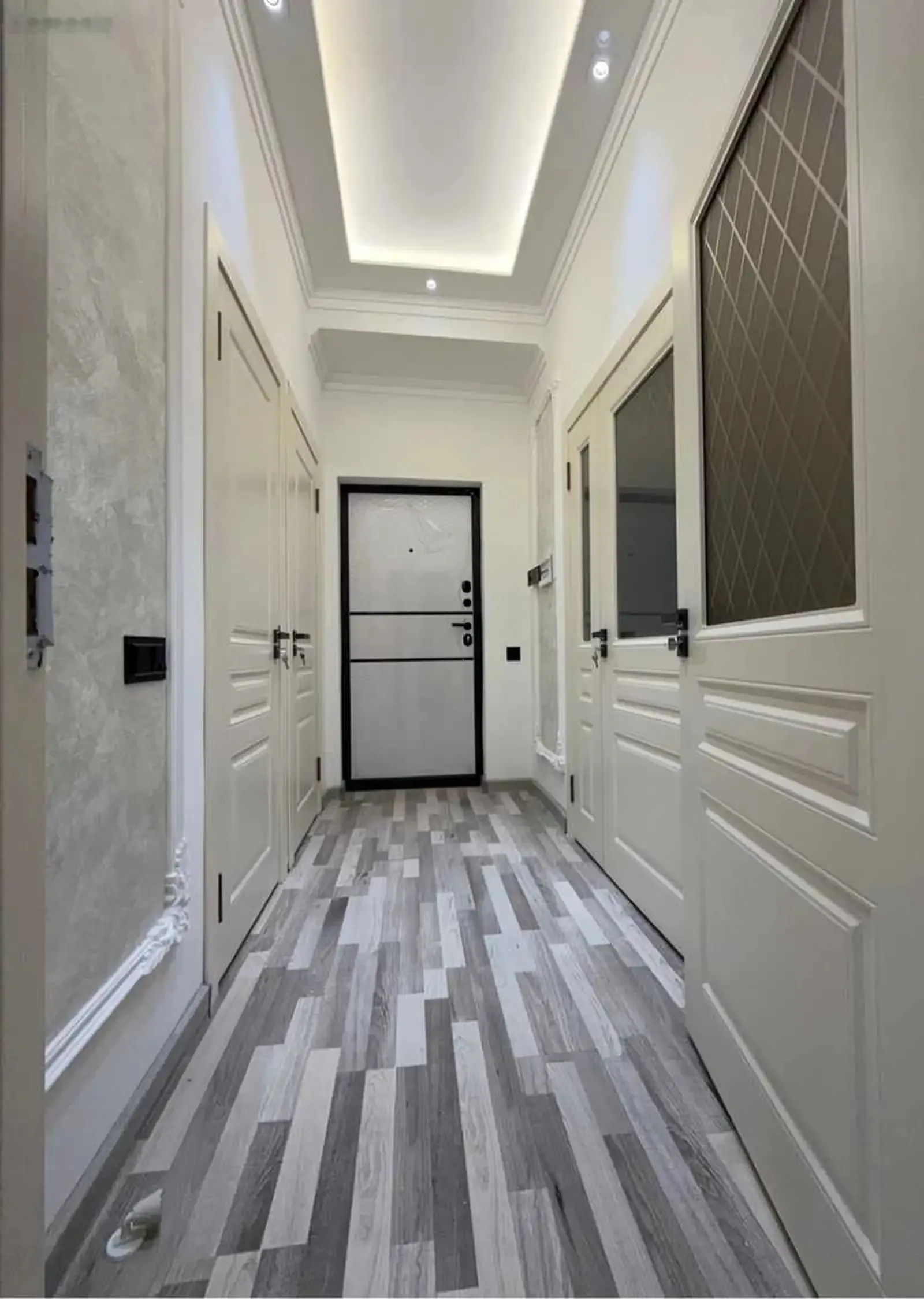 1-комн. квартира, 11 этаж, 48 м², голубой экран