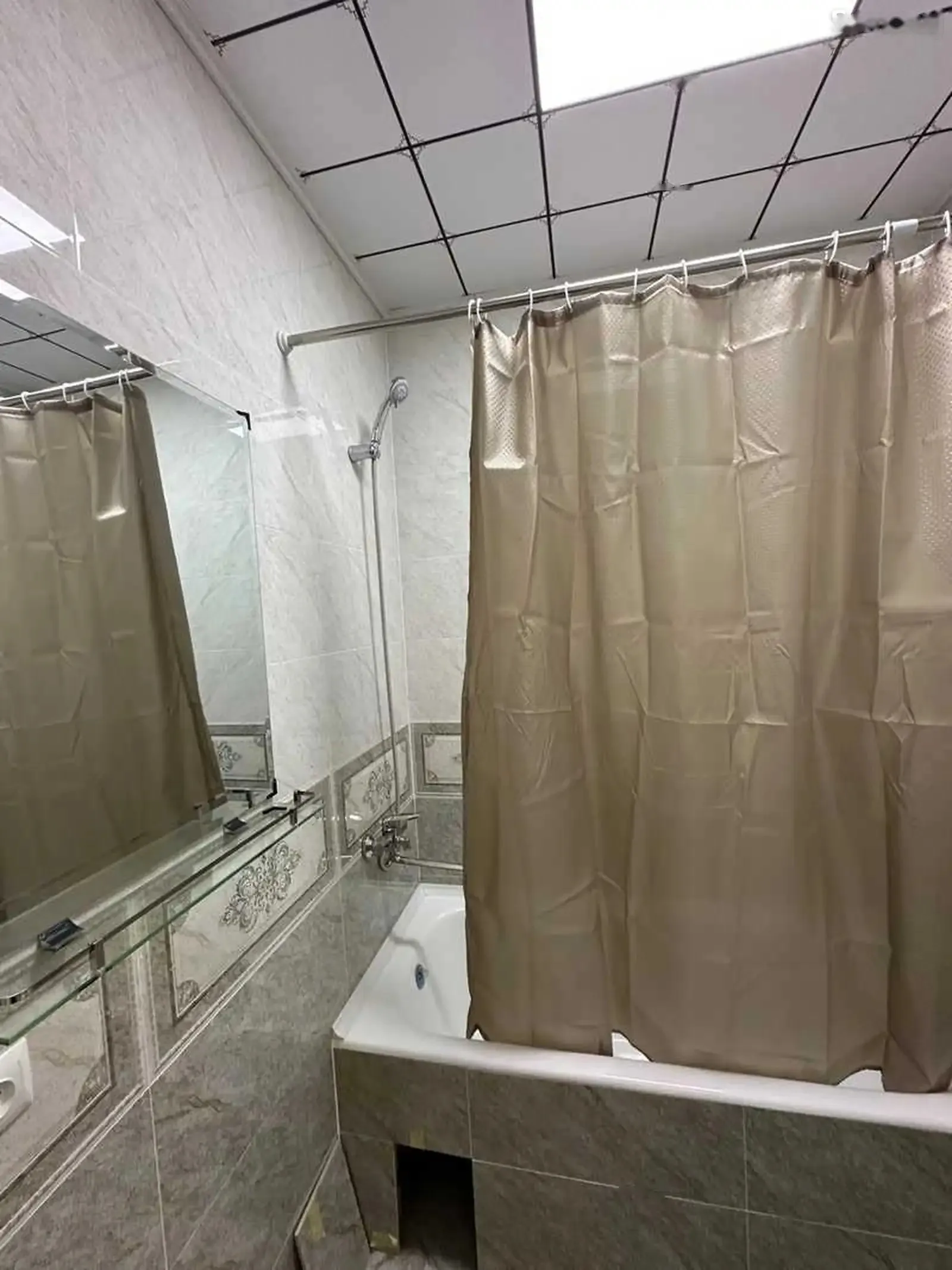 3-комн. квартира, 4 этаж, 120м², 8 март