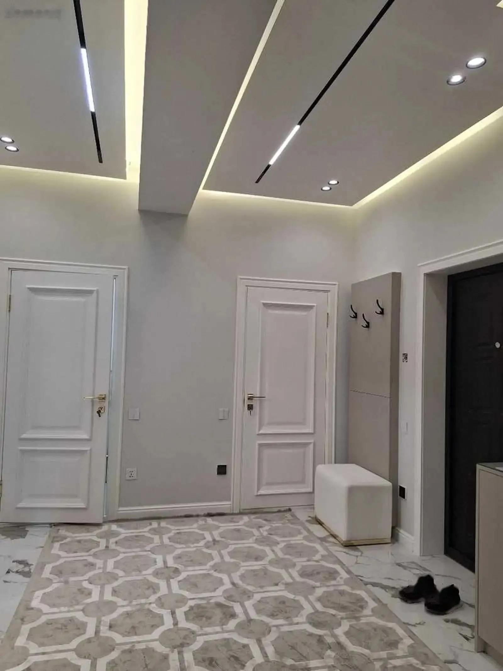 2-комн. квартира, 5 этаж, 75м², Овир