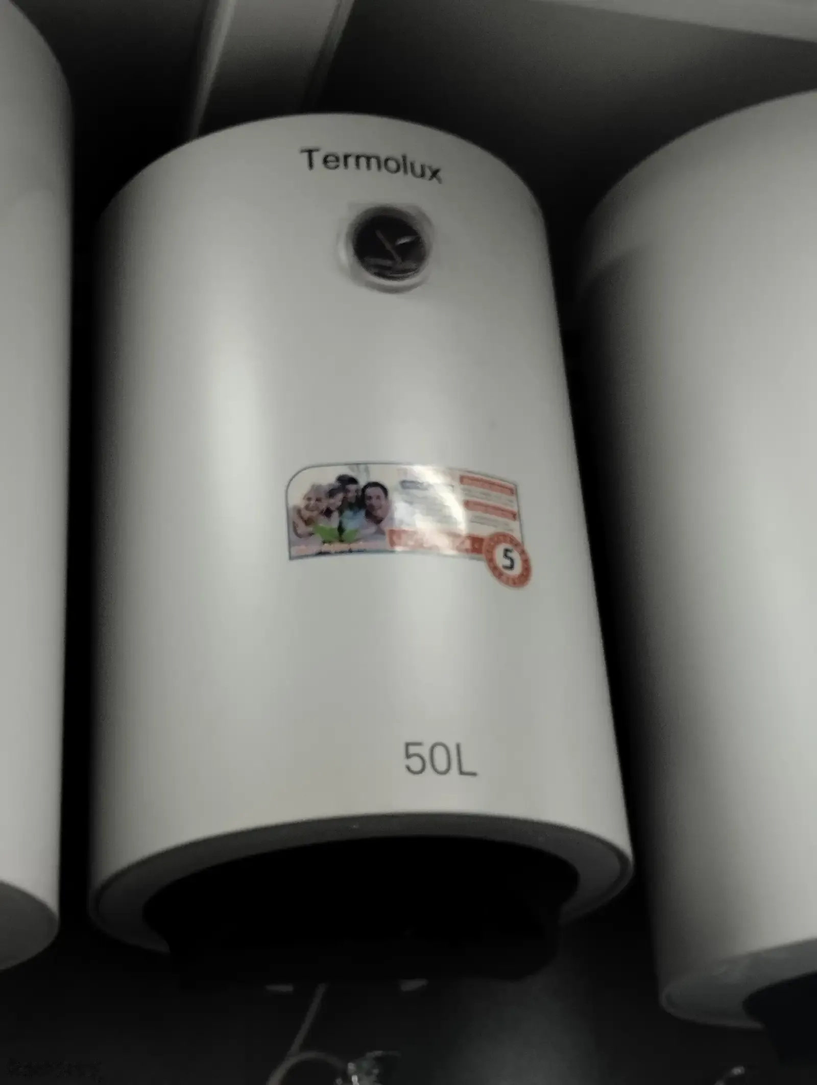 Водонагреватель термолюкс 50л