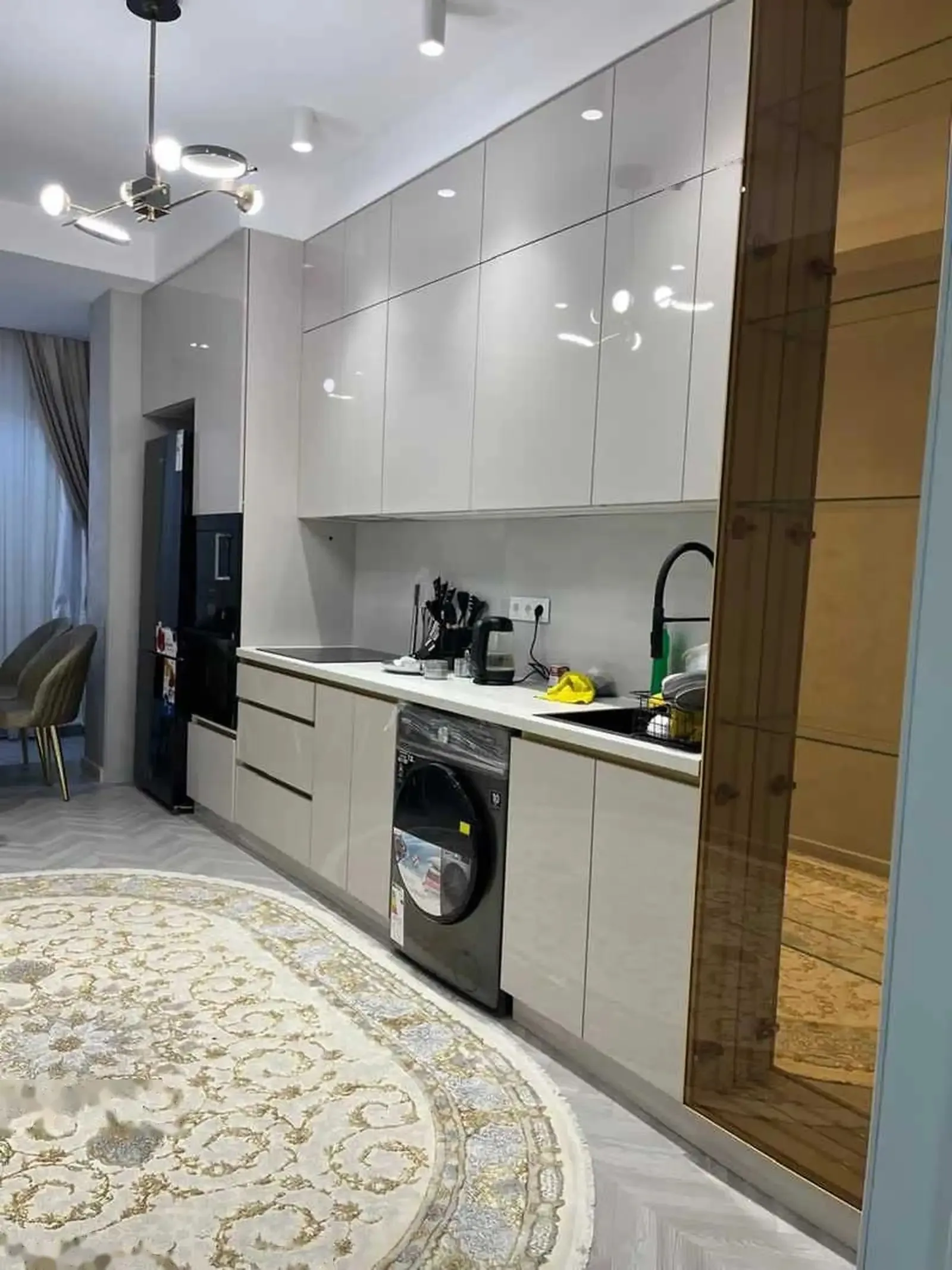 2-комн. квартира, 6 этаж, 72м², Сомони