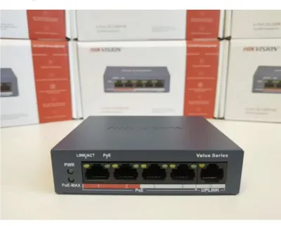 PoE Хаб Hikvision 5port