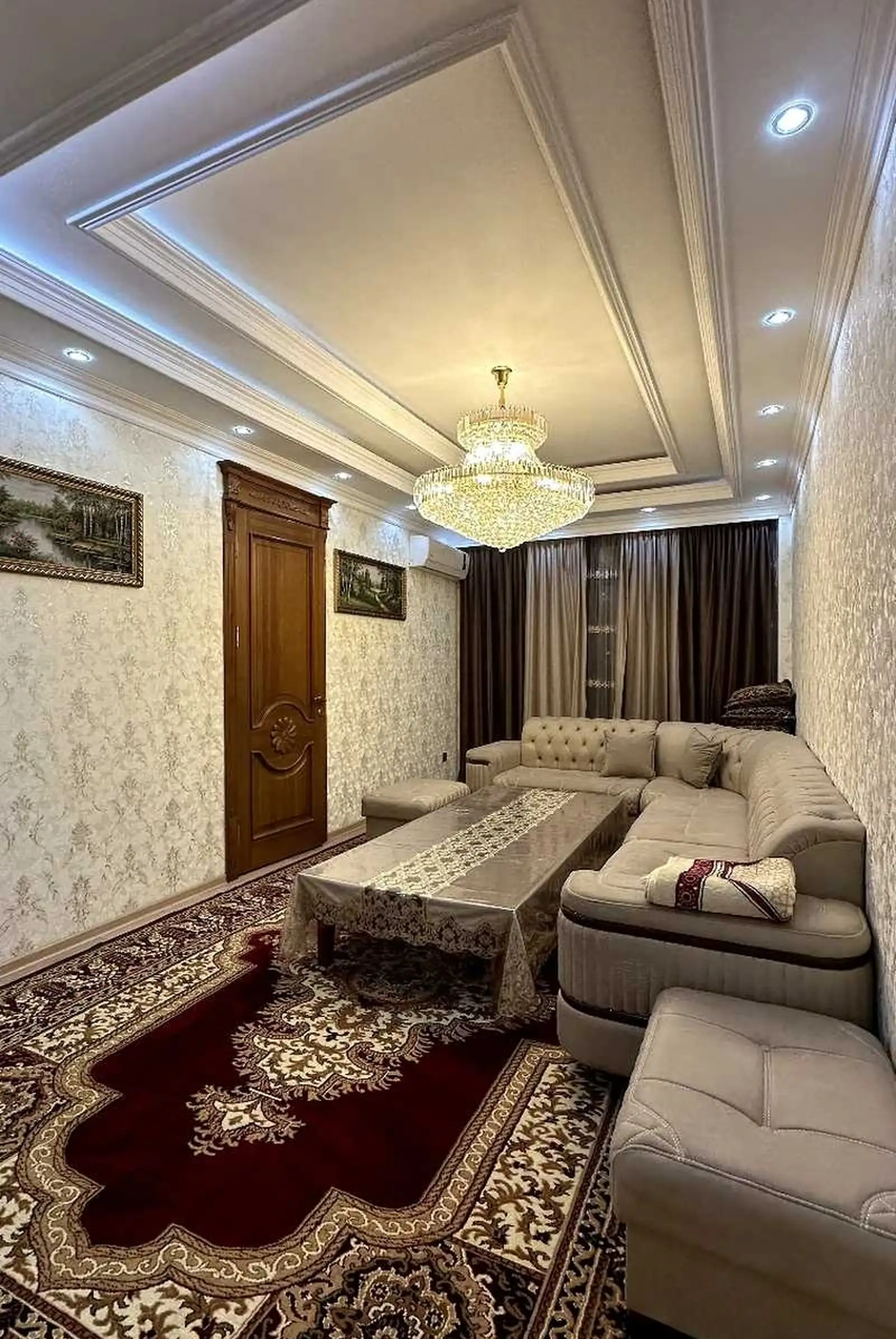 3-комн. квартира, 2 этаж, 135м², Пединститут пушти Гостиница Сафо белый Городок