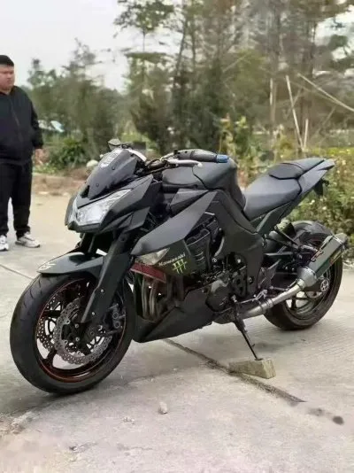 Мотоцикл Kawasaki Z1000 на заказ