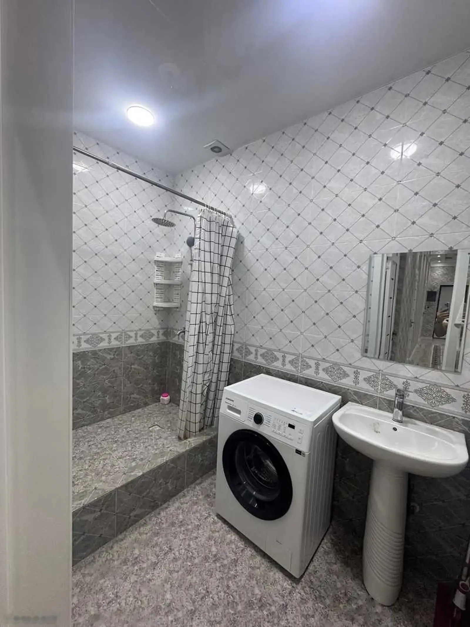 2-комн. квартира, 2 этаж, 118м², Мадраса, пеши Воданасос