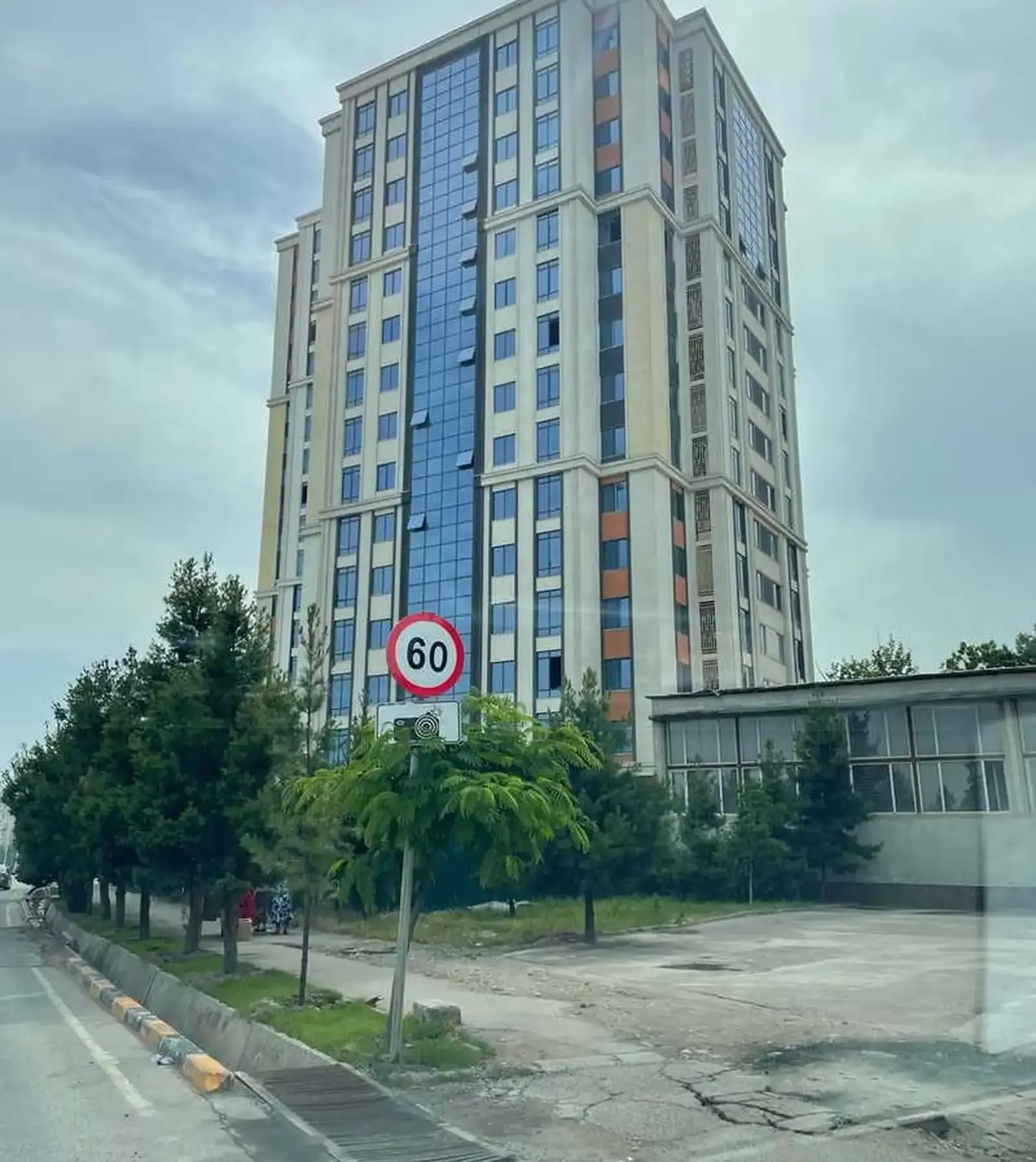 2-комн. квартира, 3 этаж, 63 м², Сохили