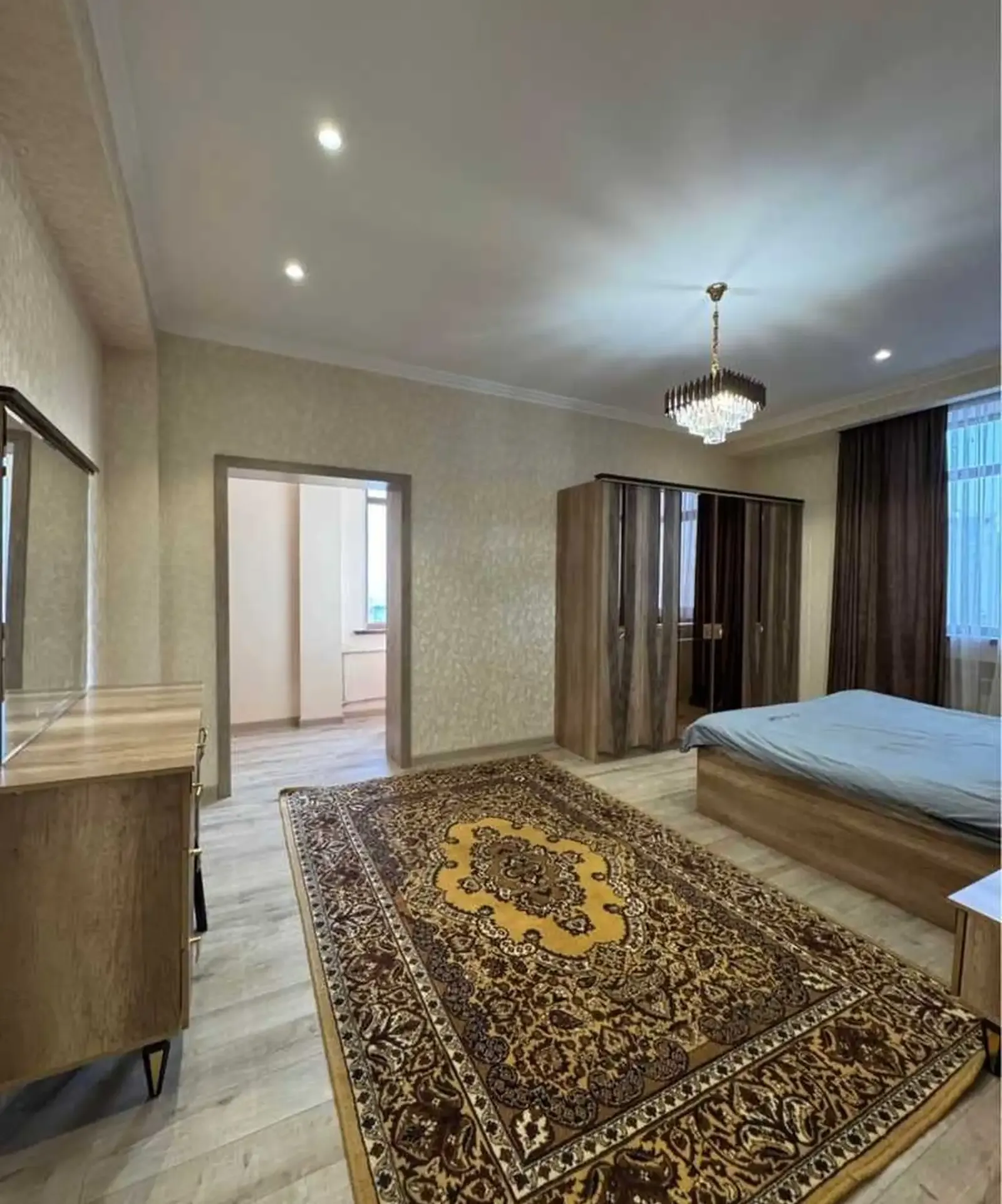 2-комн. квартира, 6 этаж, 80м², Ашан