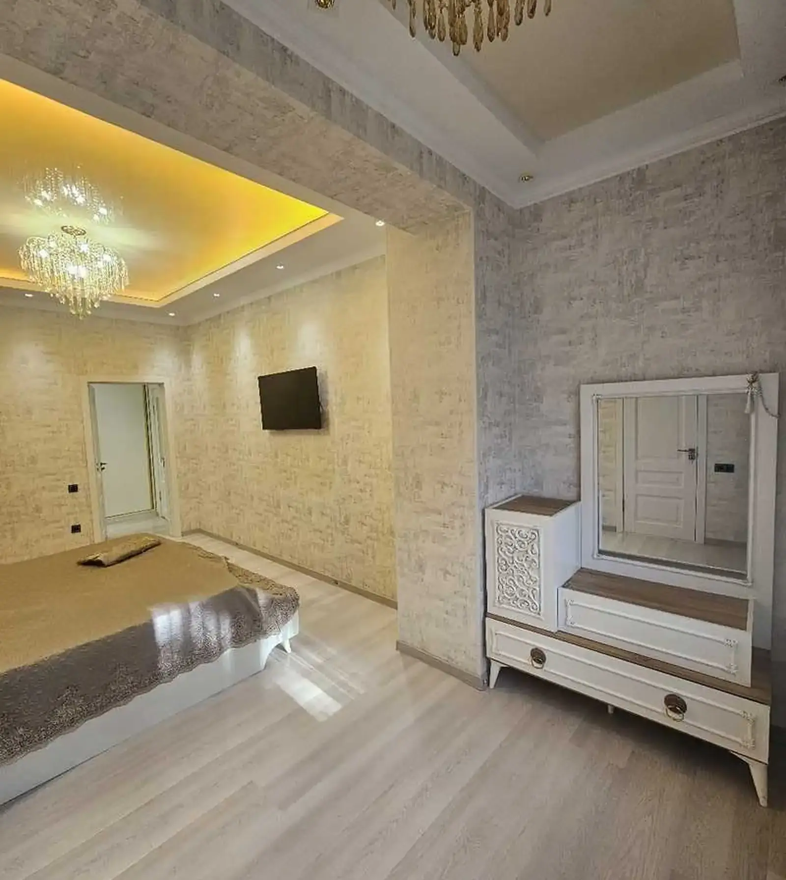 2-комн. квартира, 3 этаж, 75м², Айни