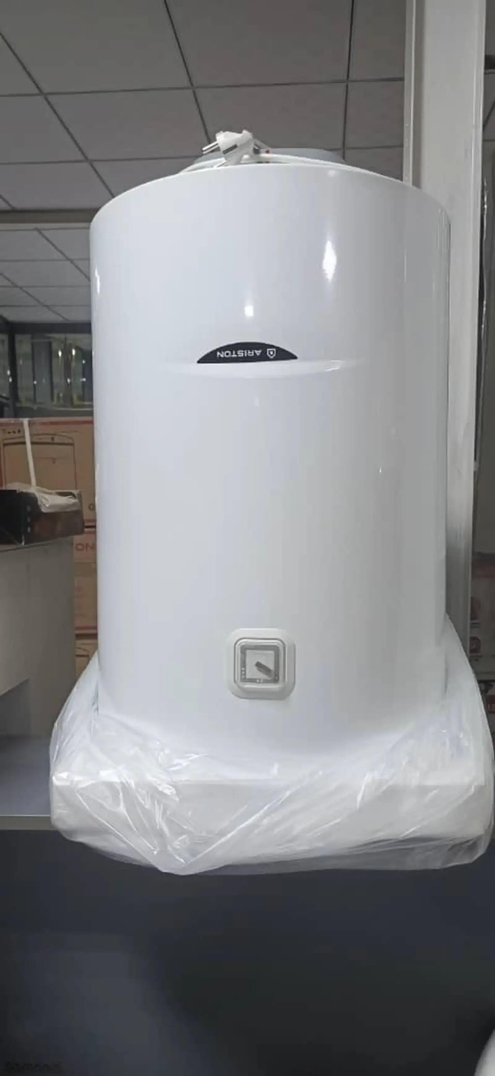 Водонагреватель Ariston 50л