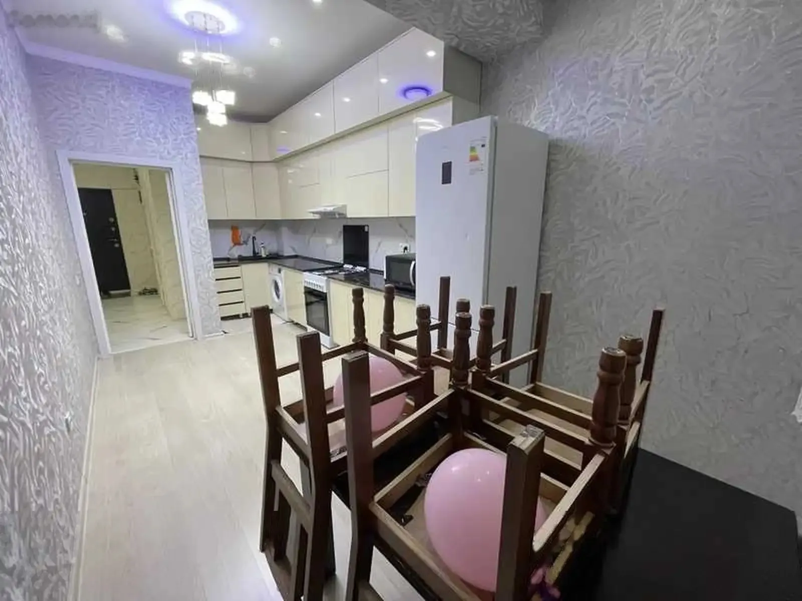 2-комн. квартира, 15 этаж, 59м², Шохмансур