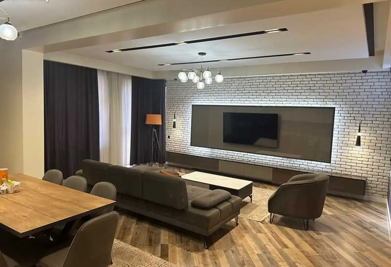 2-комн. квартира, 4 этаж, 110м², Дом печать