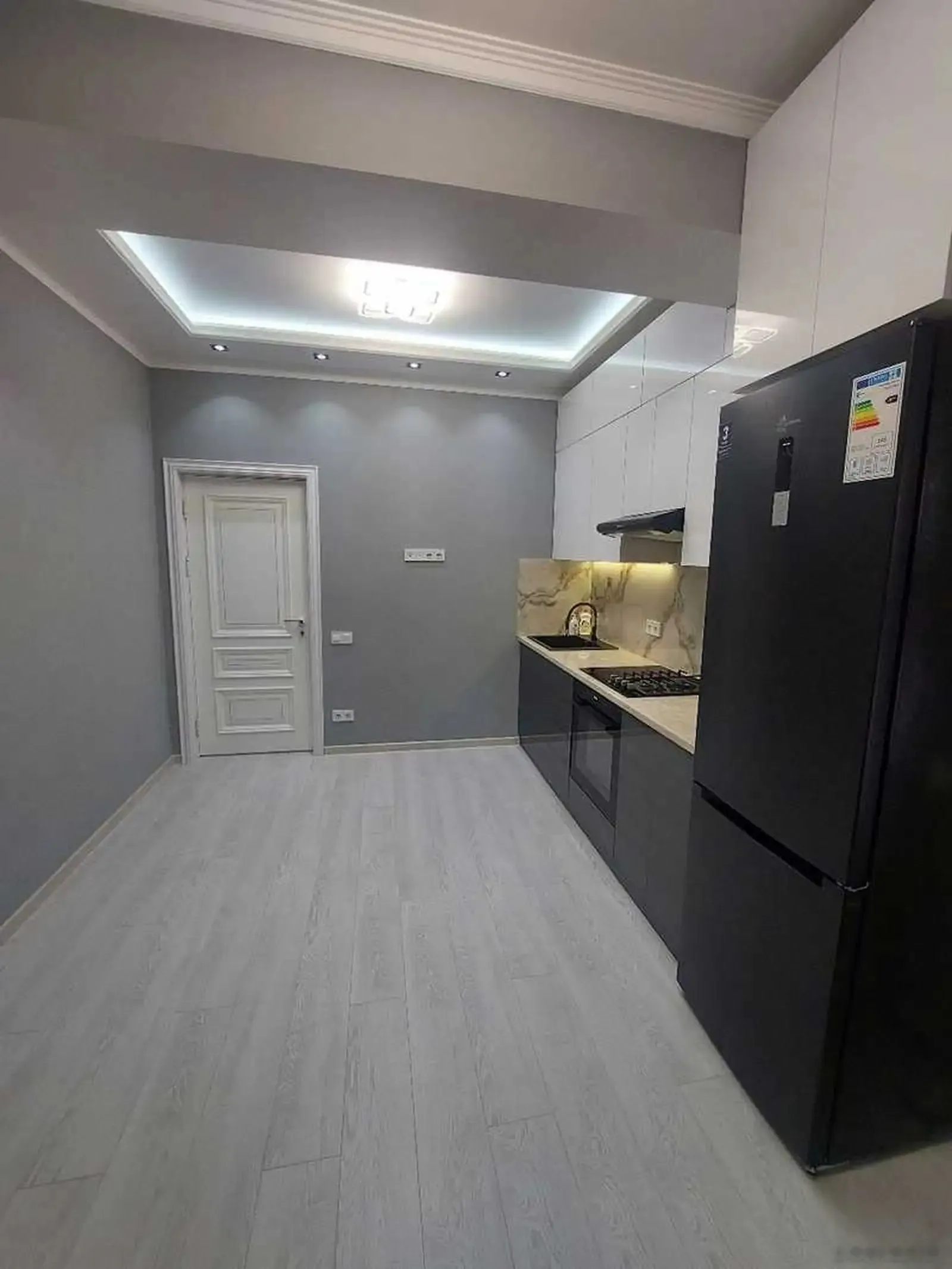 2-комн. квартира, 12 этаж, 57м², Битонка