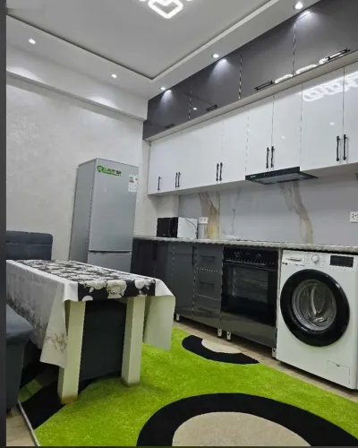 2-комн. квартира, 13 этаж, 70м², Шохмансур