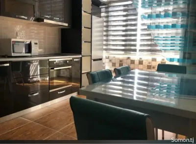 2-комн. квартира, 7 этаж, 70м², сино