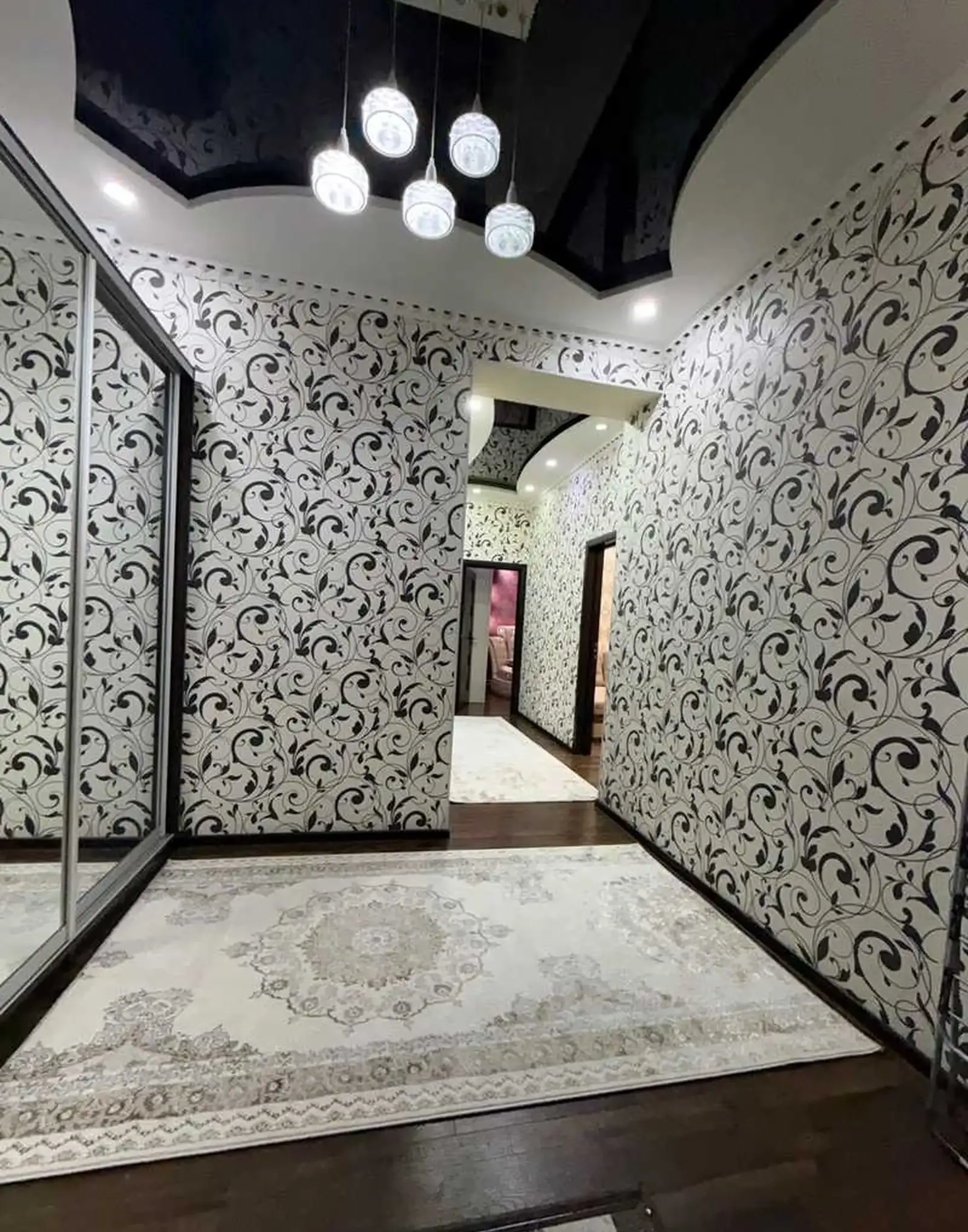 2-комн. квартира, 5 этаж, 82м², Садбарг