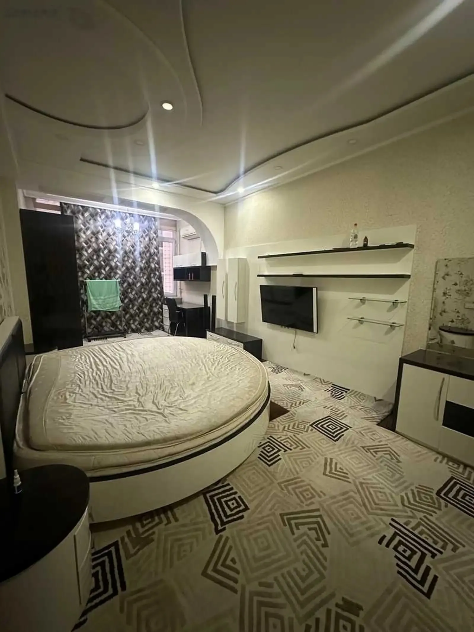 3-комн. квартира, 5 этаж, 130м², Пайкари таможенный