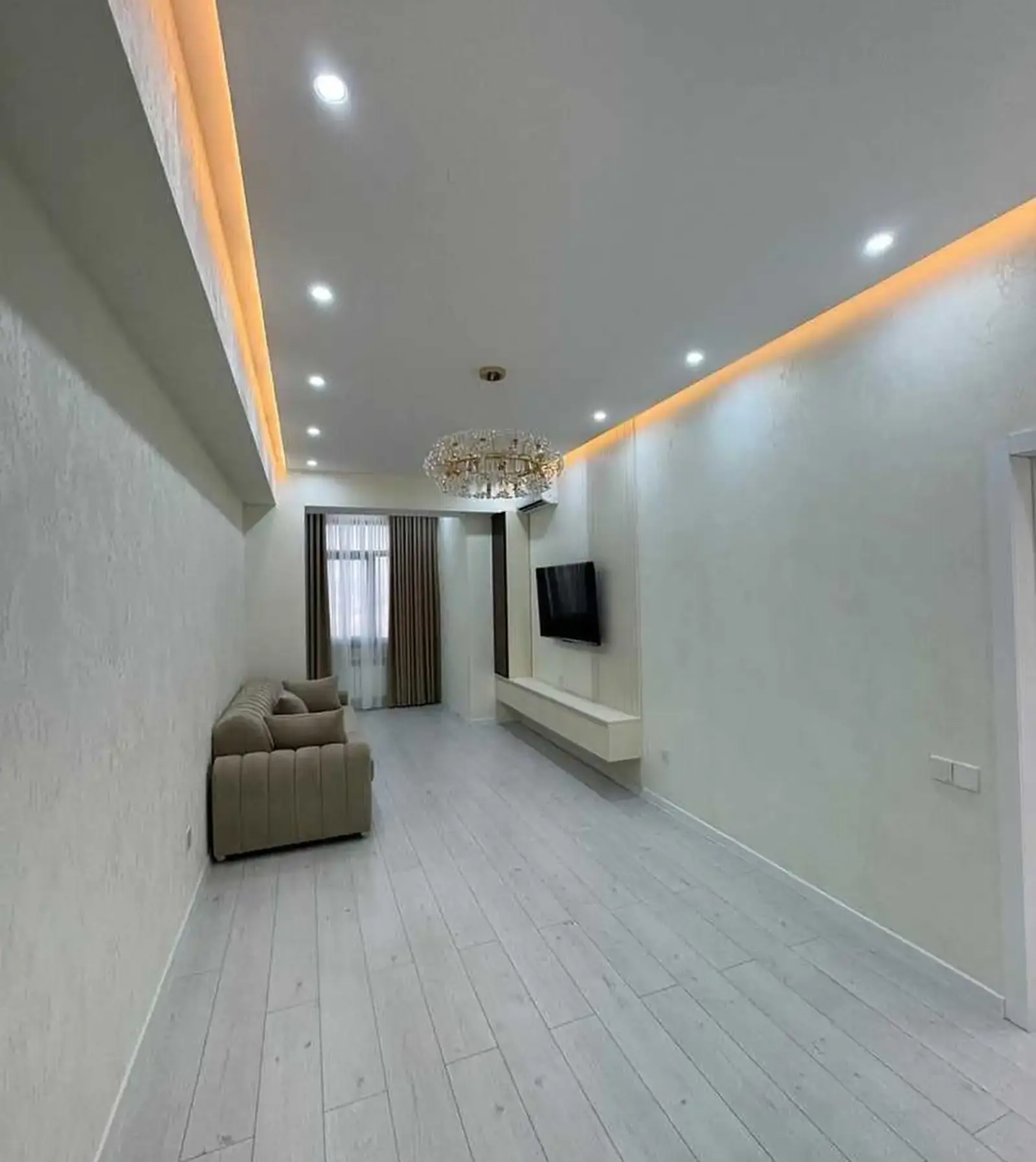 2-комн. квартира, 8 этаж, 70м², шохмансур