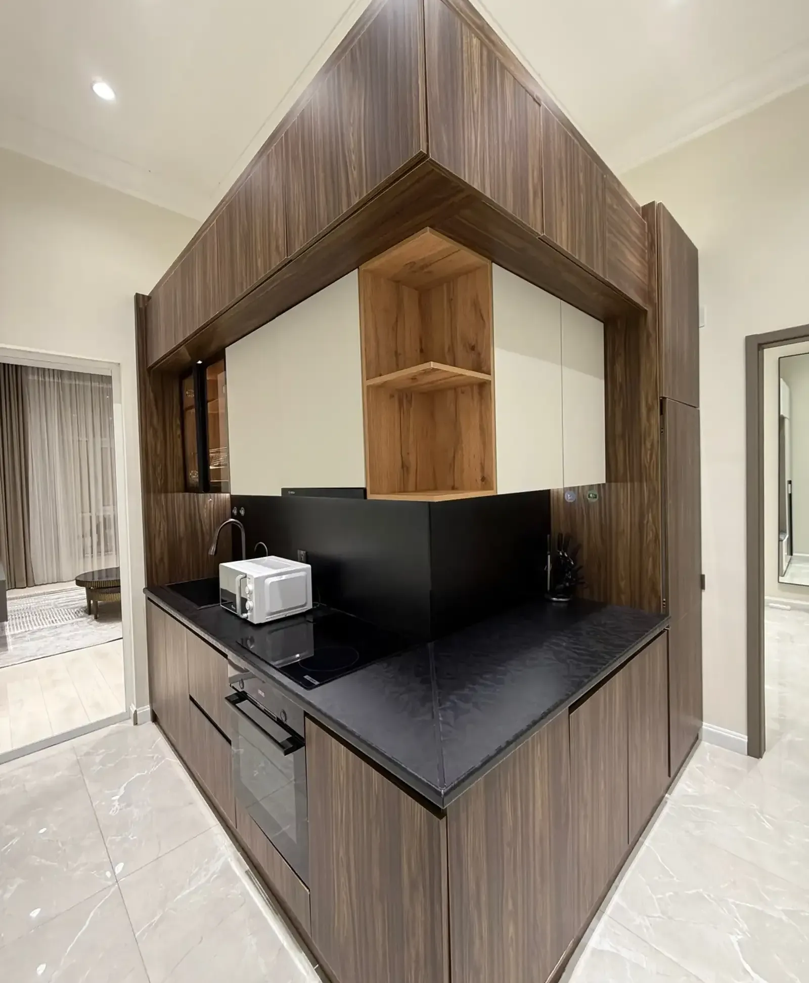 2-комн. квартира, 18 этаж, 67м², Шохмансур/Пайкар