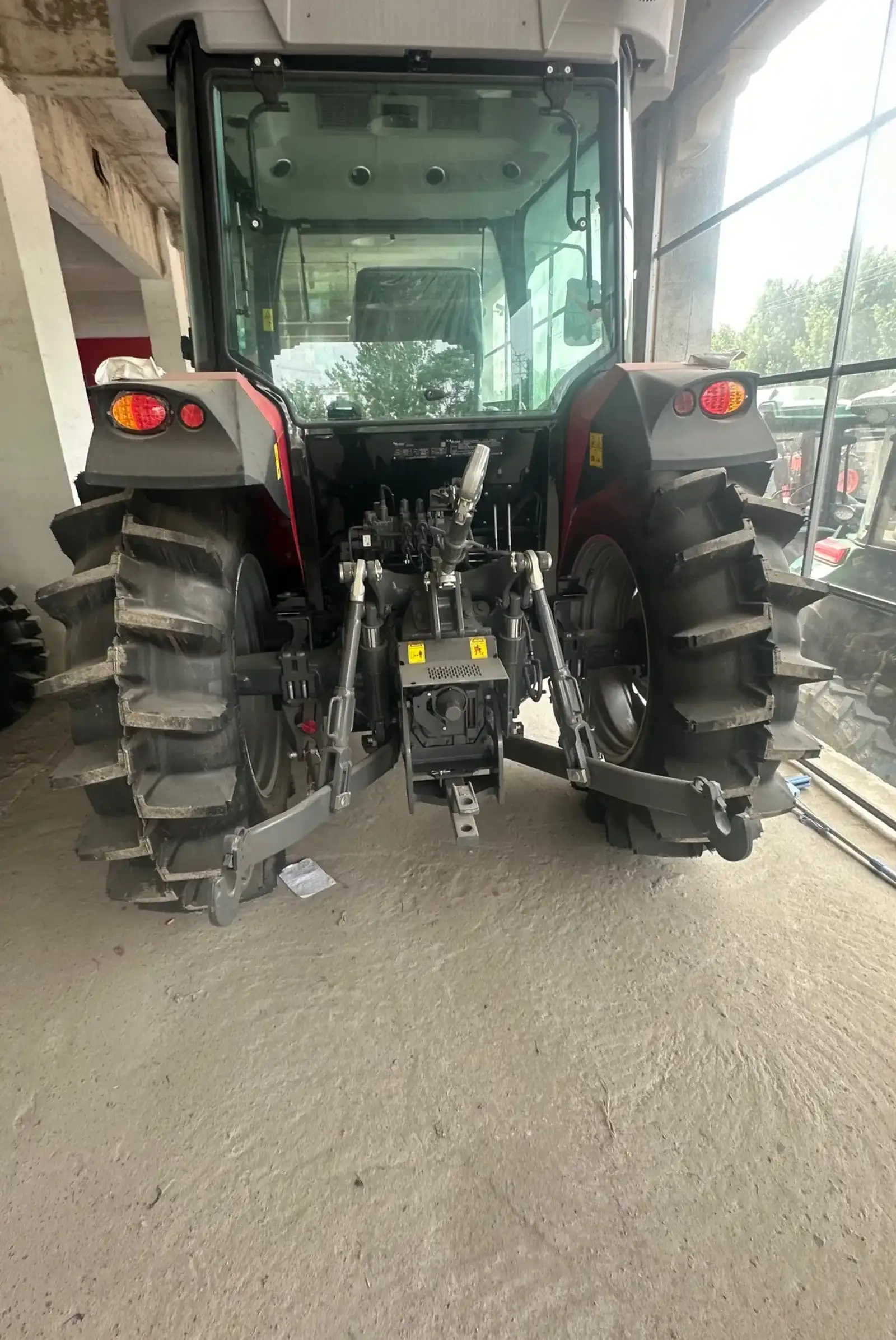 Трактор Massey Ferguson 1404 на заказ