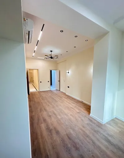 5-комн. квартира, 3 этаж, 170 м², Сомони, Себистон