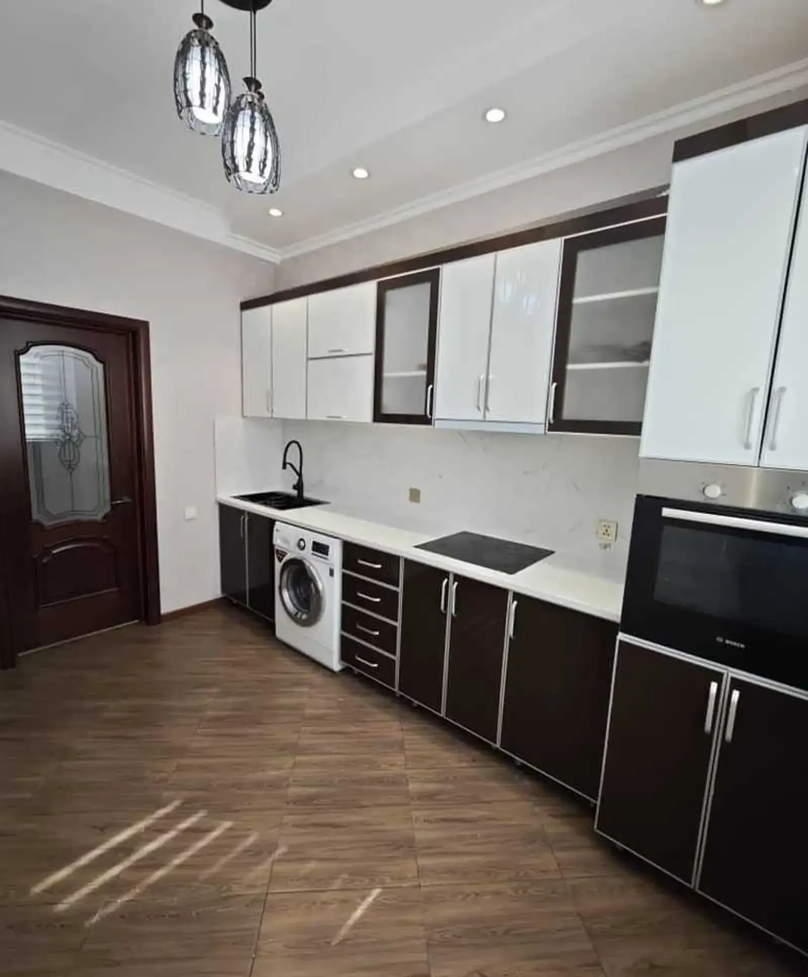 2-комн. квартира, 10 этаж, 80м², И.Сомони