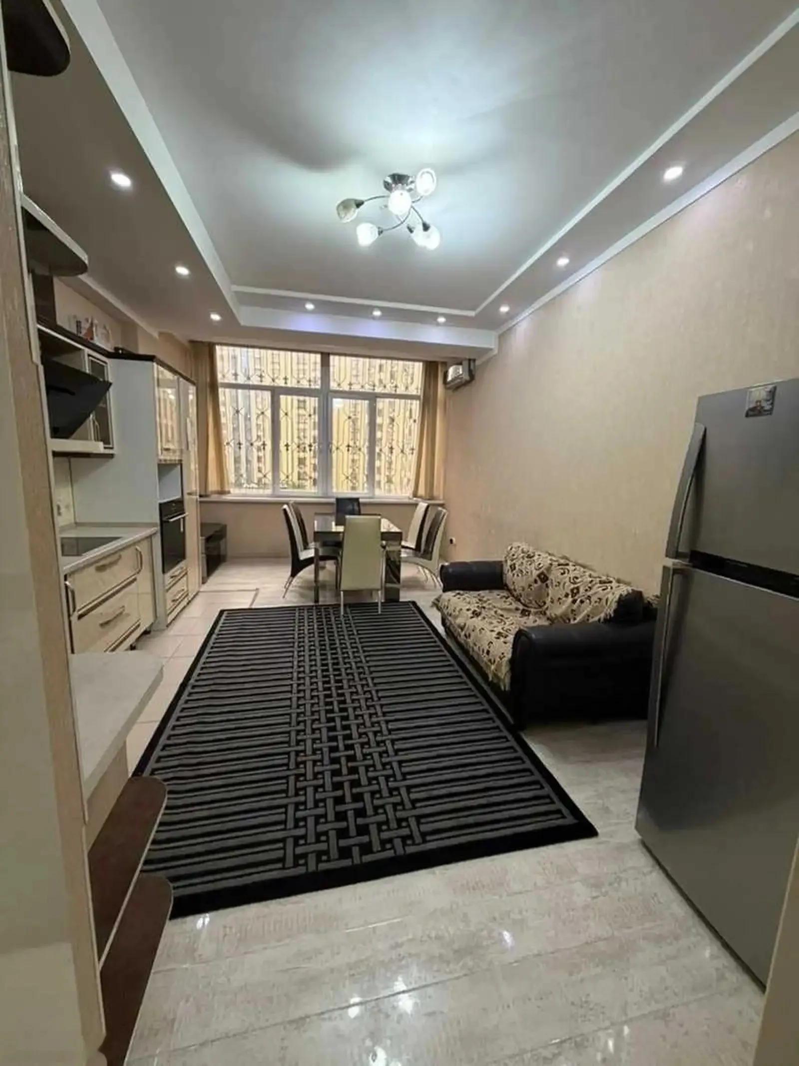 2-комн. квартира, 2 этаж, 125м², Пайкар, дом печати