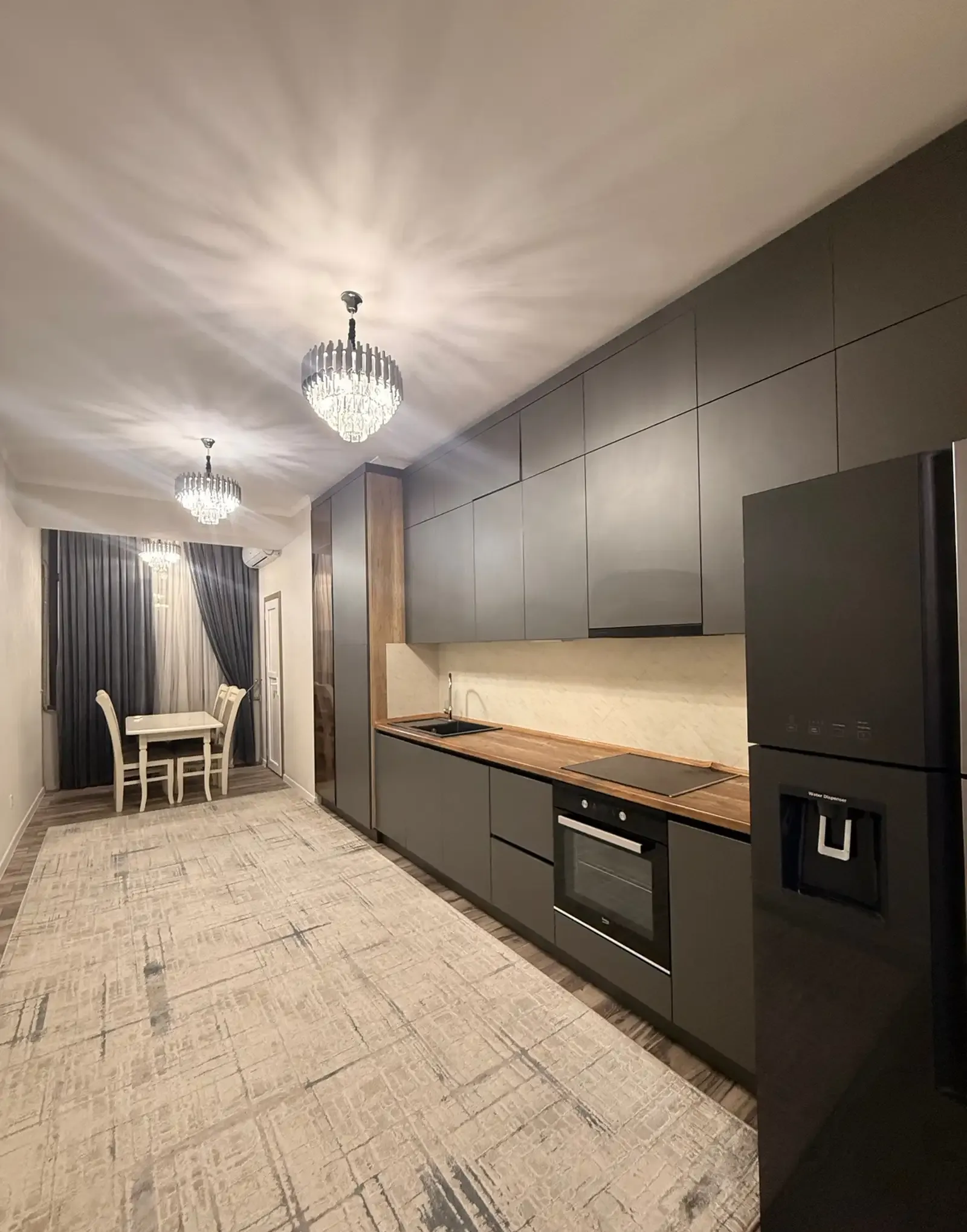 4-комн. квартира, 10 этаж, 119 м², Хилтон, Шохмансур