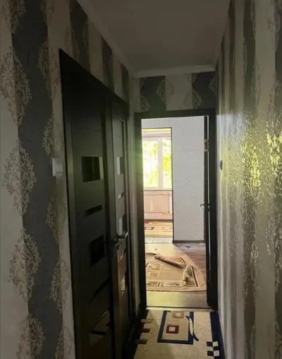 4-комн. квартира, 2 этаж, 100м², Сино