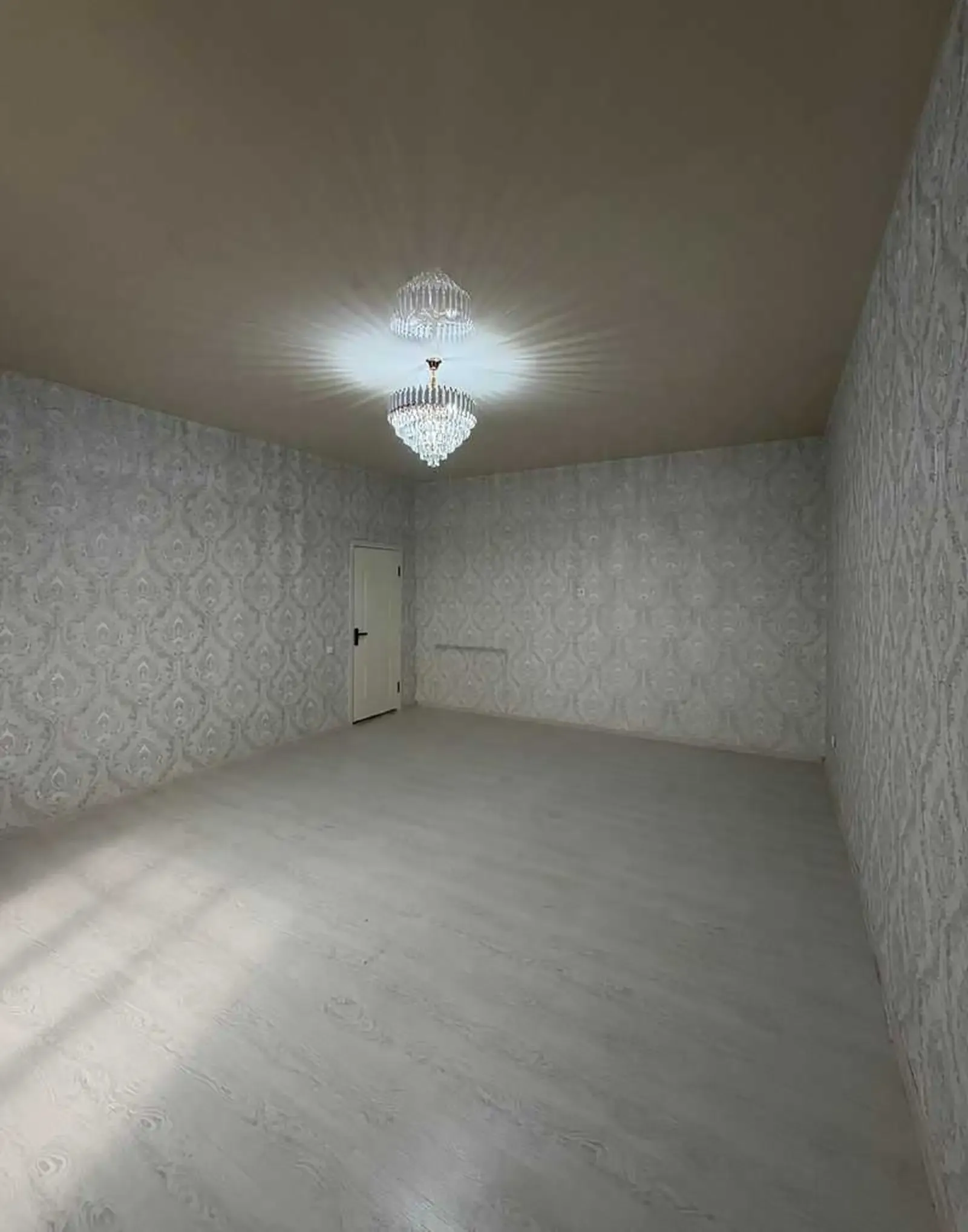 2-комн. квартира, 14 этаж, 80м², Повороти Аэропорт 3 баз Айни 64 пеши 4 дома