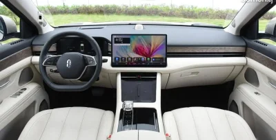 Huawei Aito M7, 2025