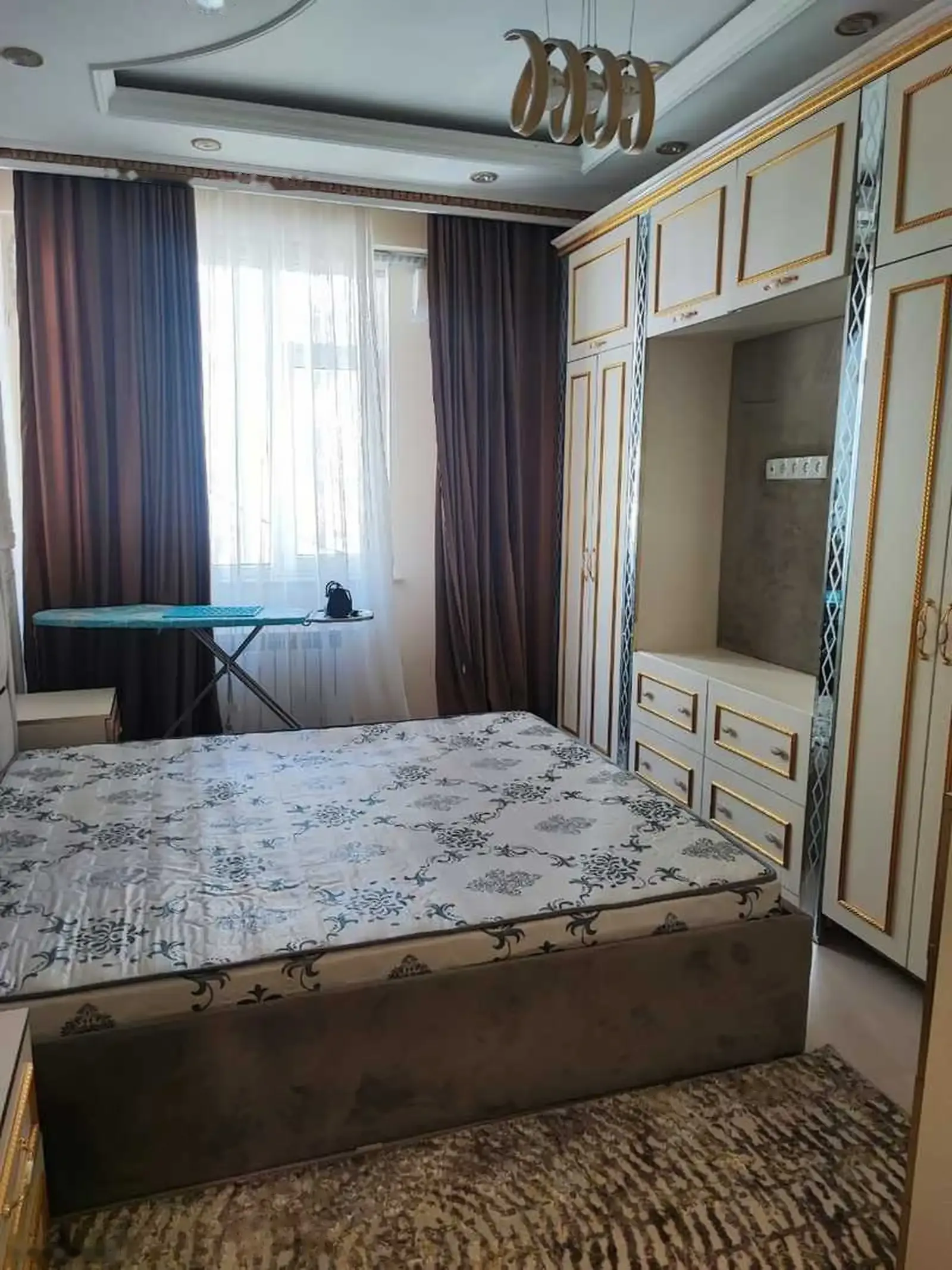 3-комн. квартира, 9 этаж, 100м², Овир
